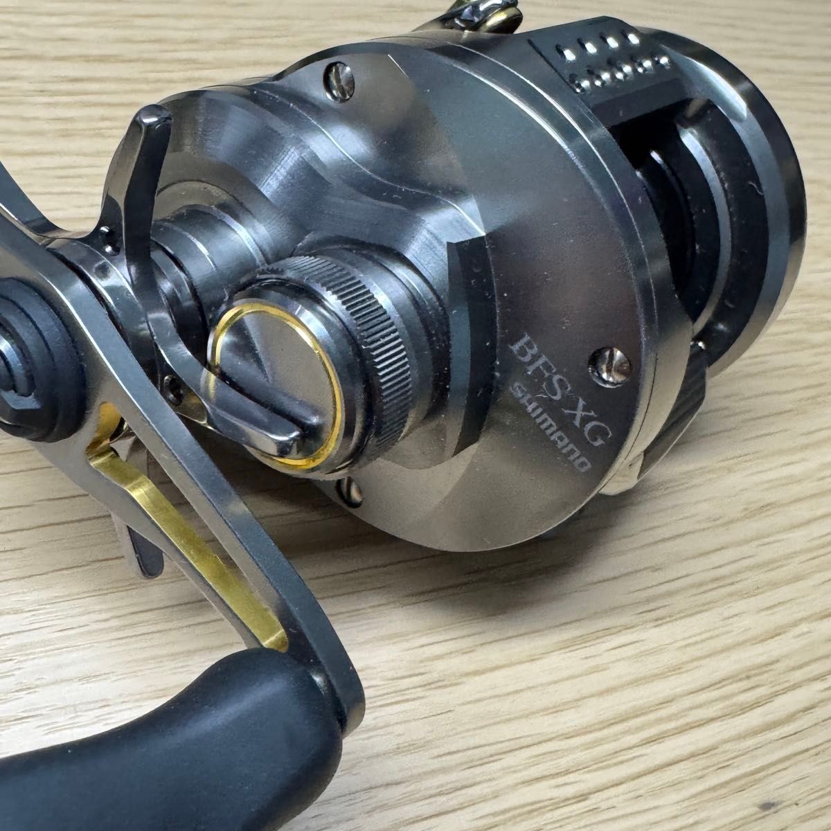 未使用品】シマノ 17カルカッタコンクエストBFS HG LEFT SHIMANO 左