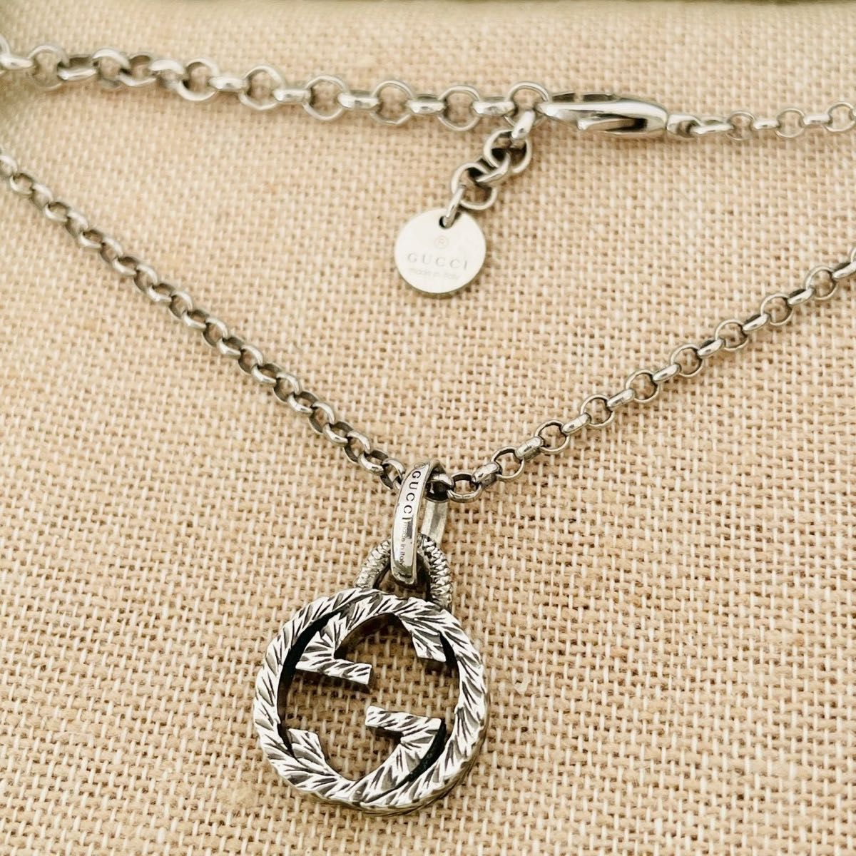 極美品 GUCCI グッチ ペンダント インターロッキング G アラベスク