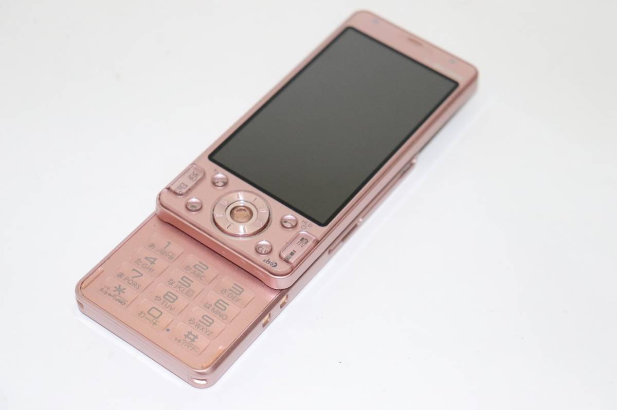docomo foma p-03d ピンクゴールド ガラケー docomo foma p-03d ピンク