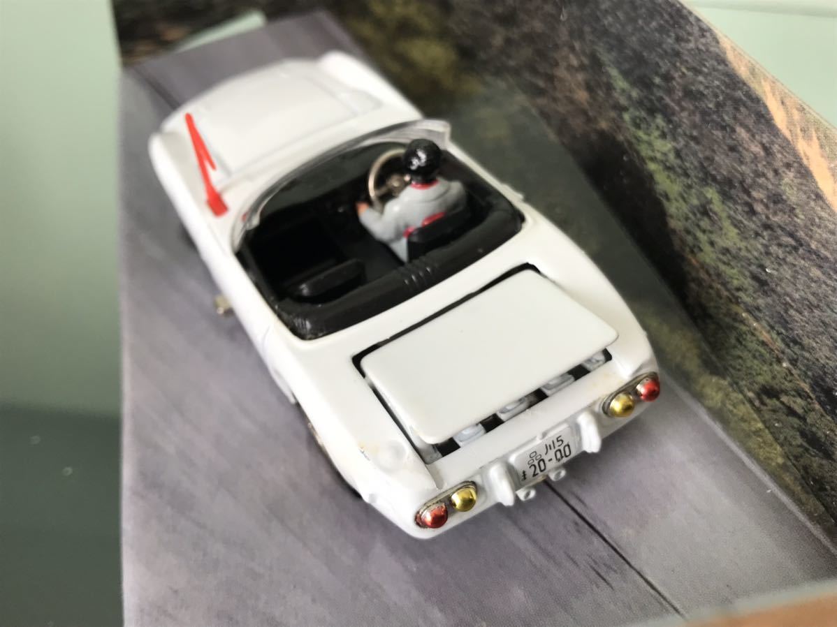 送料無料 1/43位 007 トヨタ 2000GT ミニカー ジェームスボンド
