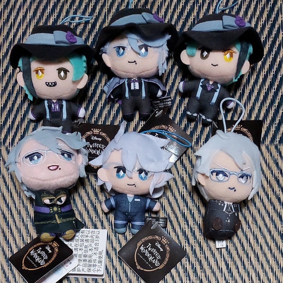 ツイステッドワンダーランド アズール ジェイド フロイド 寮服 式典服