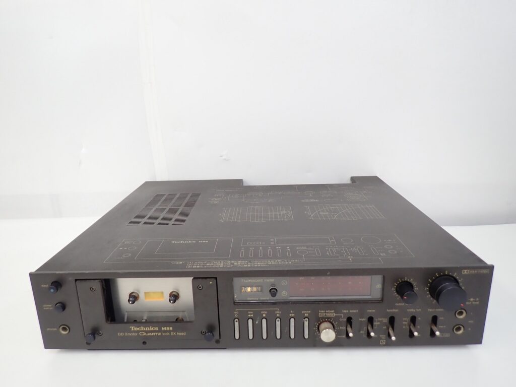 高額買取実施中!!】カセットデッキ TECHNICS(テクニクス) RS-M88