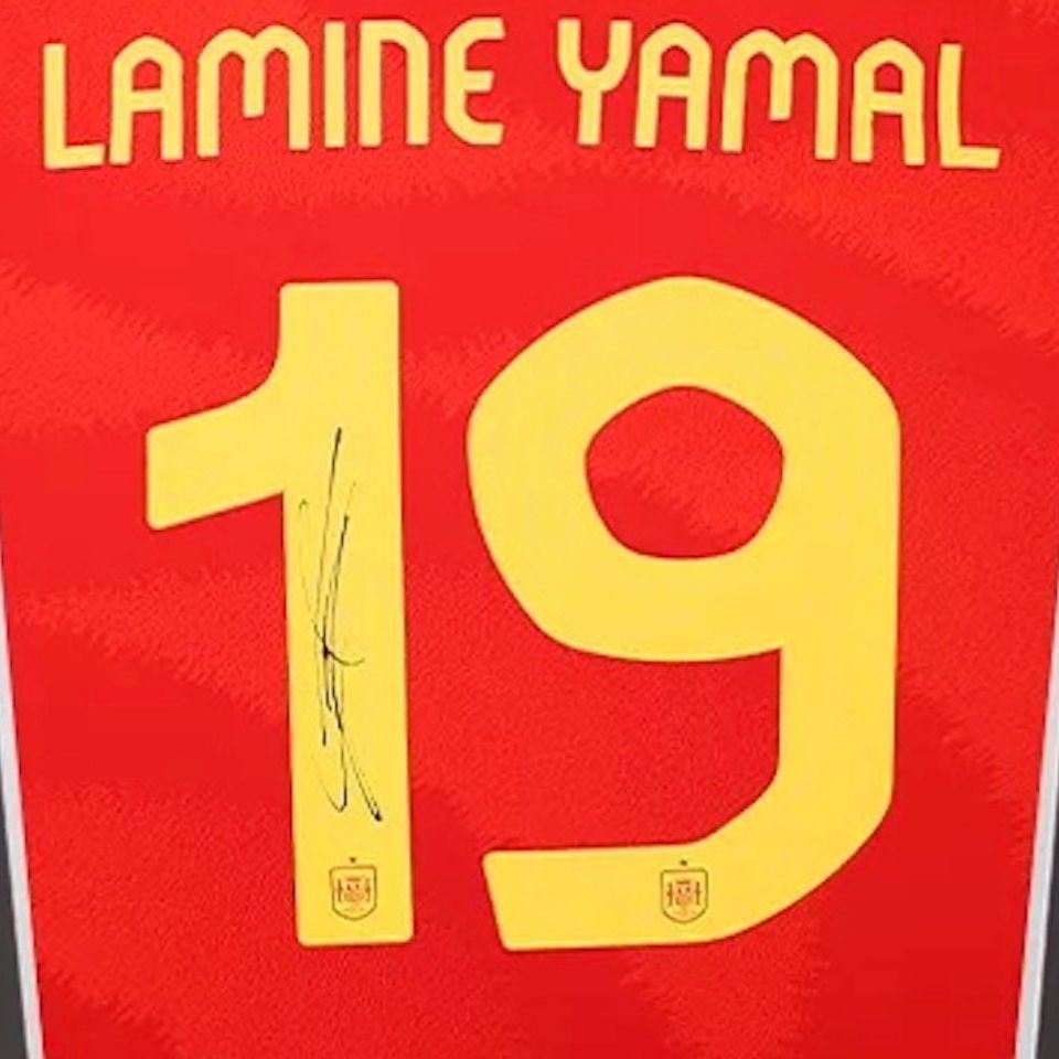 ラミン・ヤマル【直筆サイン入り】2024-25 スペイン代表ユニフォーム