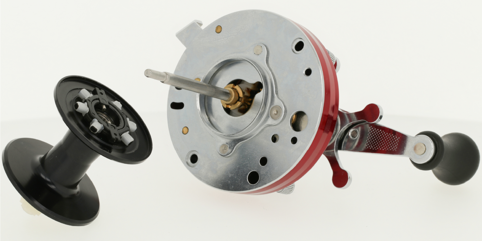 ABU Ambassadeur 4500C ウルトラキャスト用 【全4色】｜Fishing Tools