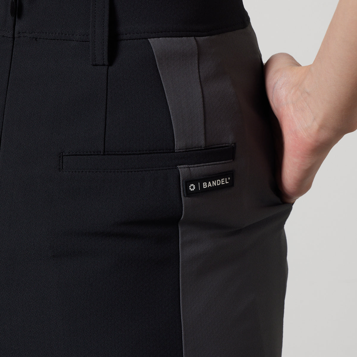 WOMENS SIDE PANEL SWITCH SKIRT – BANDEL®︎｜公式オンラインストア