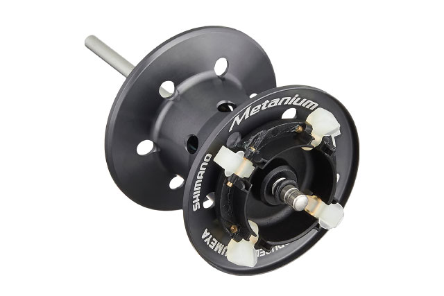 17クロナークMGLでビッグベイトやカバー打ちが更に快適に！シマノの