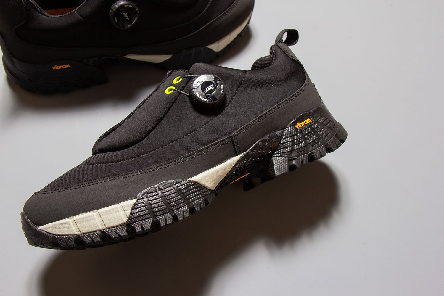 pg INTERCEPTOR | BLACK | PLAYGROUND | スニーカーショップ