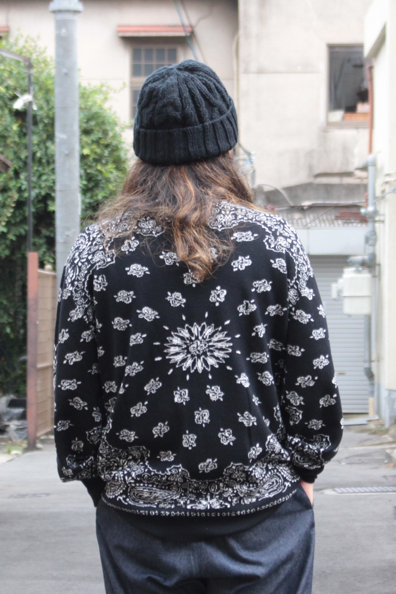 HIDE AND SEEK】Bandana Sweater -BLACK (ハイドアンドシーク