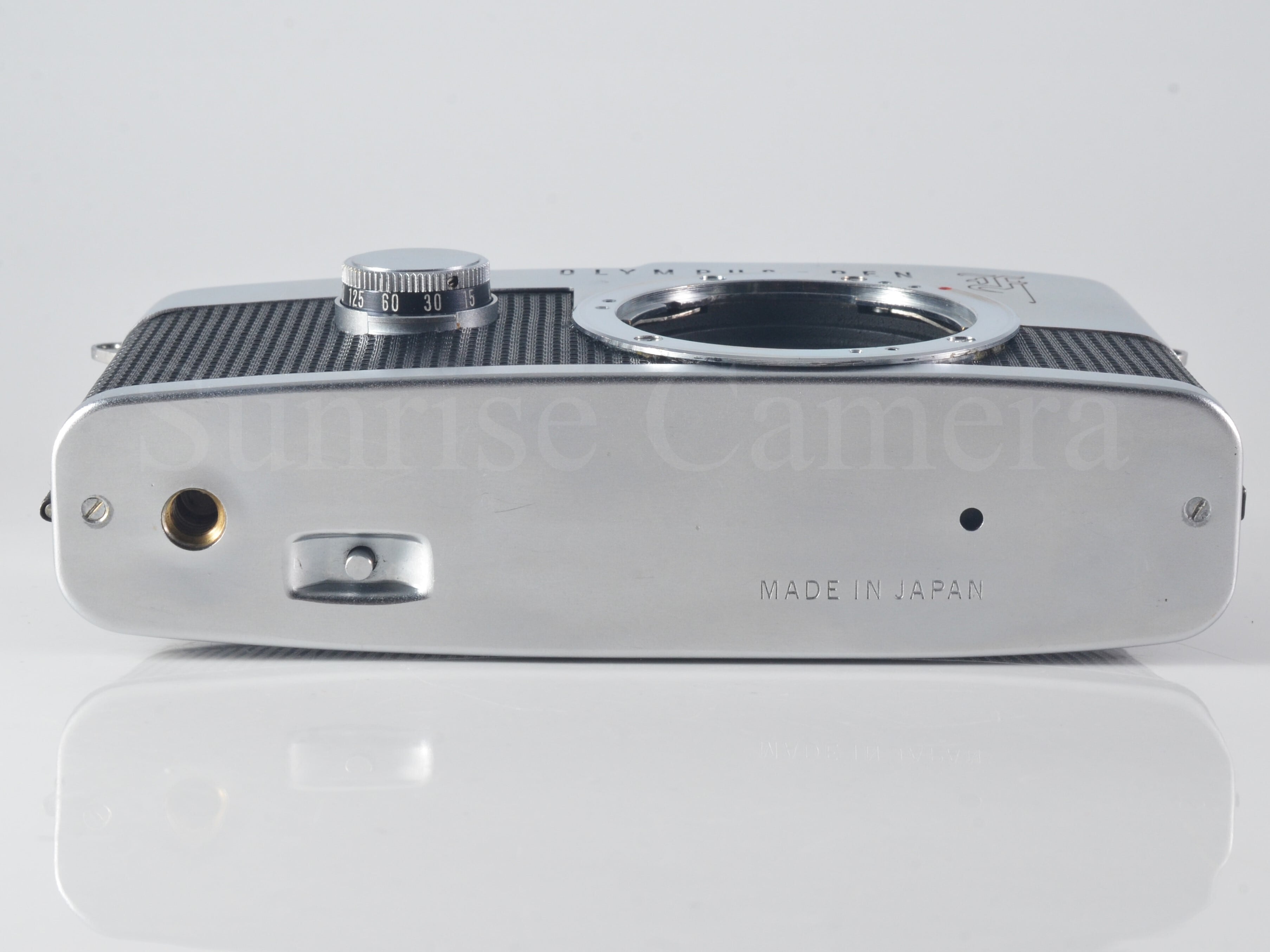 世界初のハーフサイズ】OLYMPUS PEN F ボディ オーバーホール済
