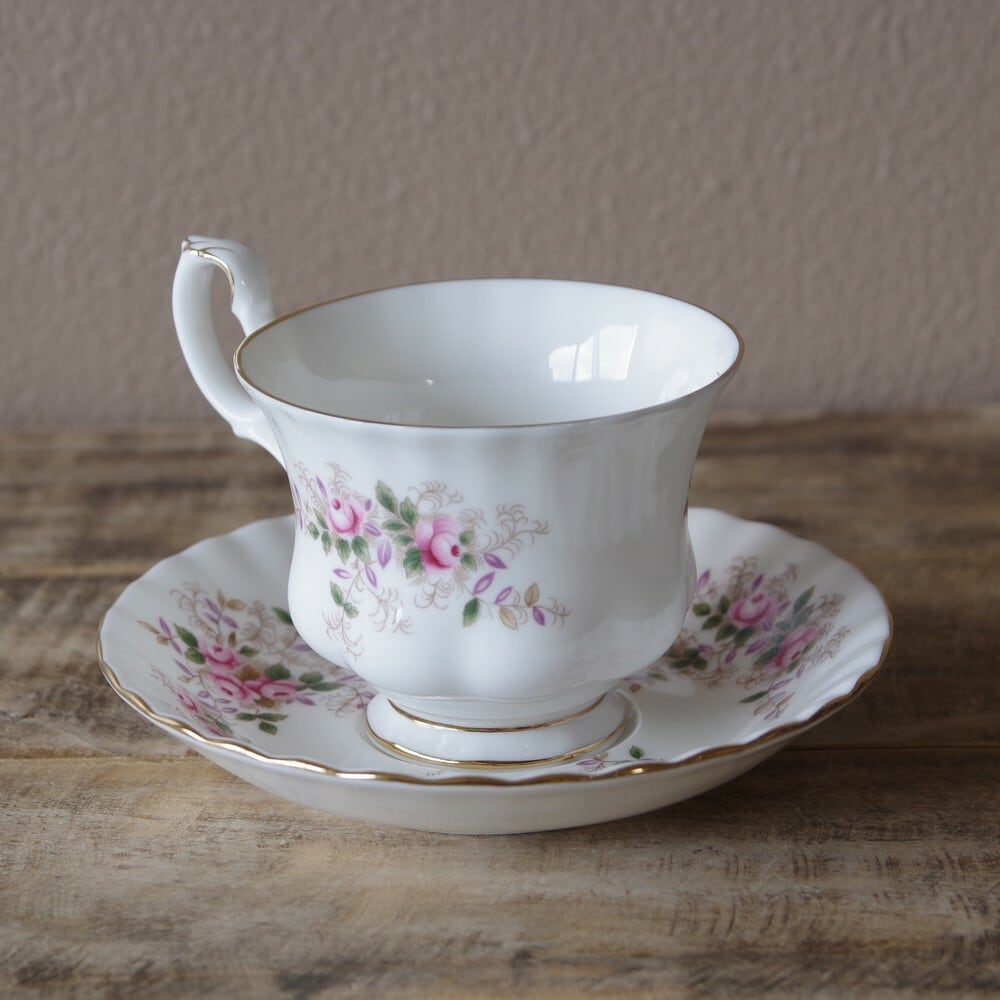 イギリス製 Royal Albert ロイヤルアルバート ラベンダーローズ