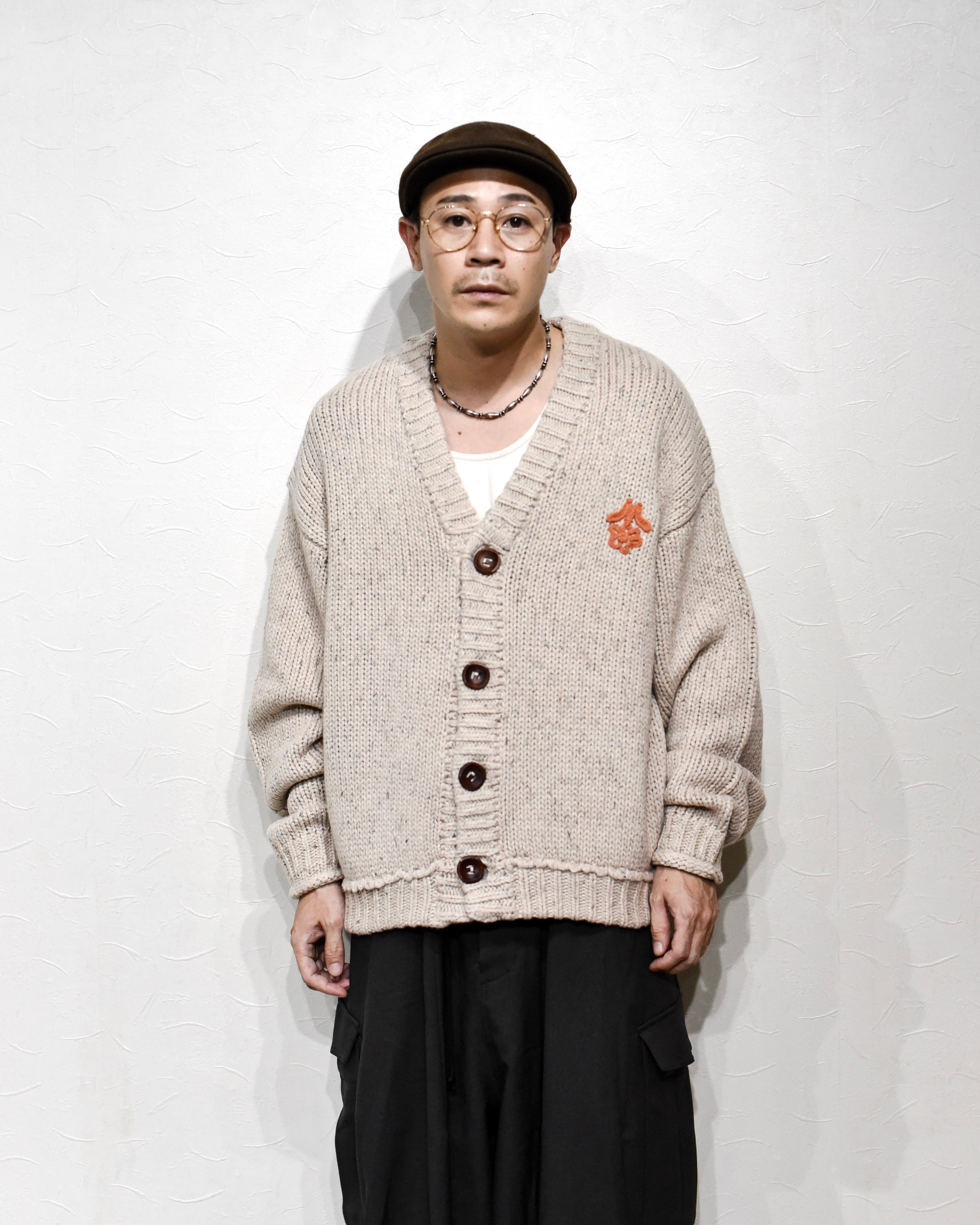 AMBERGLEAM - V Neck Wool Knit Cardigan ¥50000+tax | KODONA in the