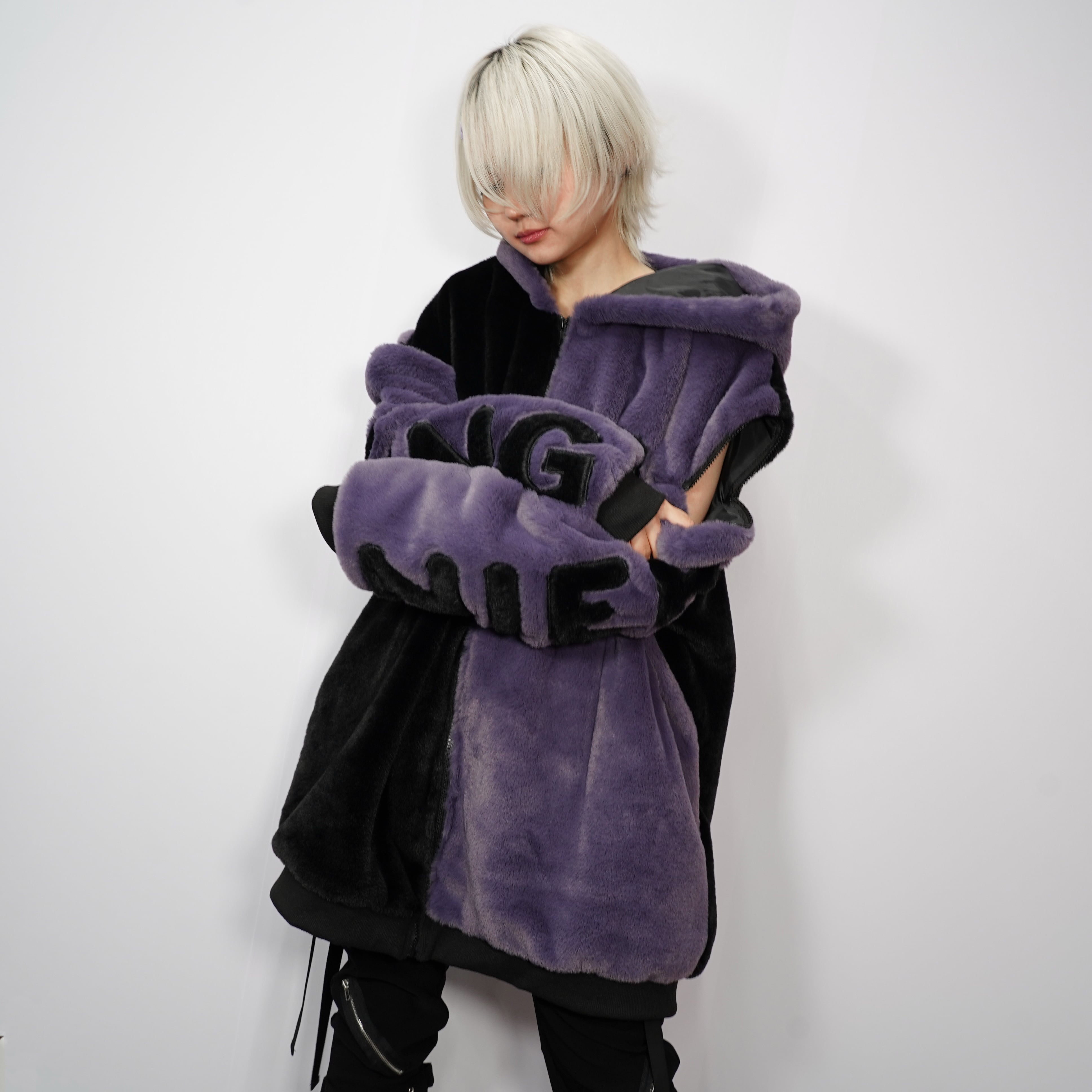 超ふわもこ2WAY OFF-SHOULDER TWO-TONE OUTER【BLACK×PURPLE】 | NIER