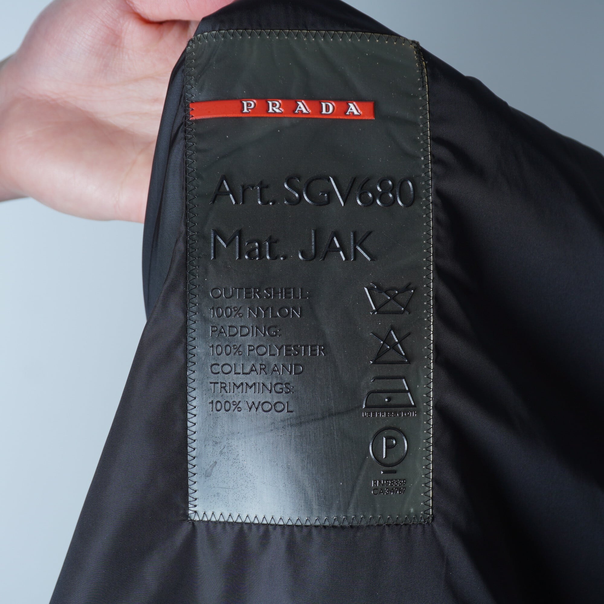 PRADA】プラダ 