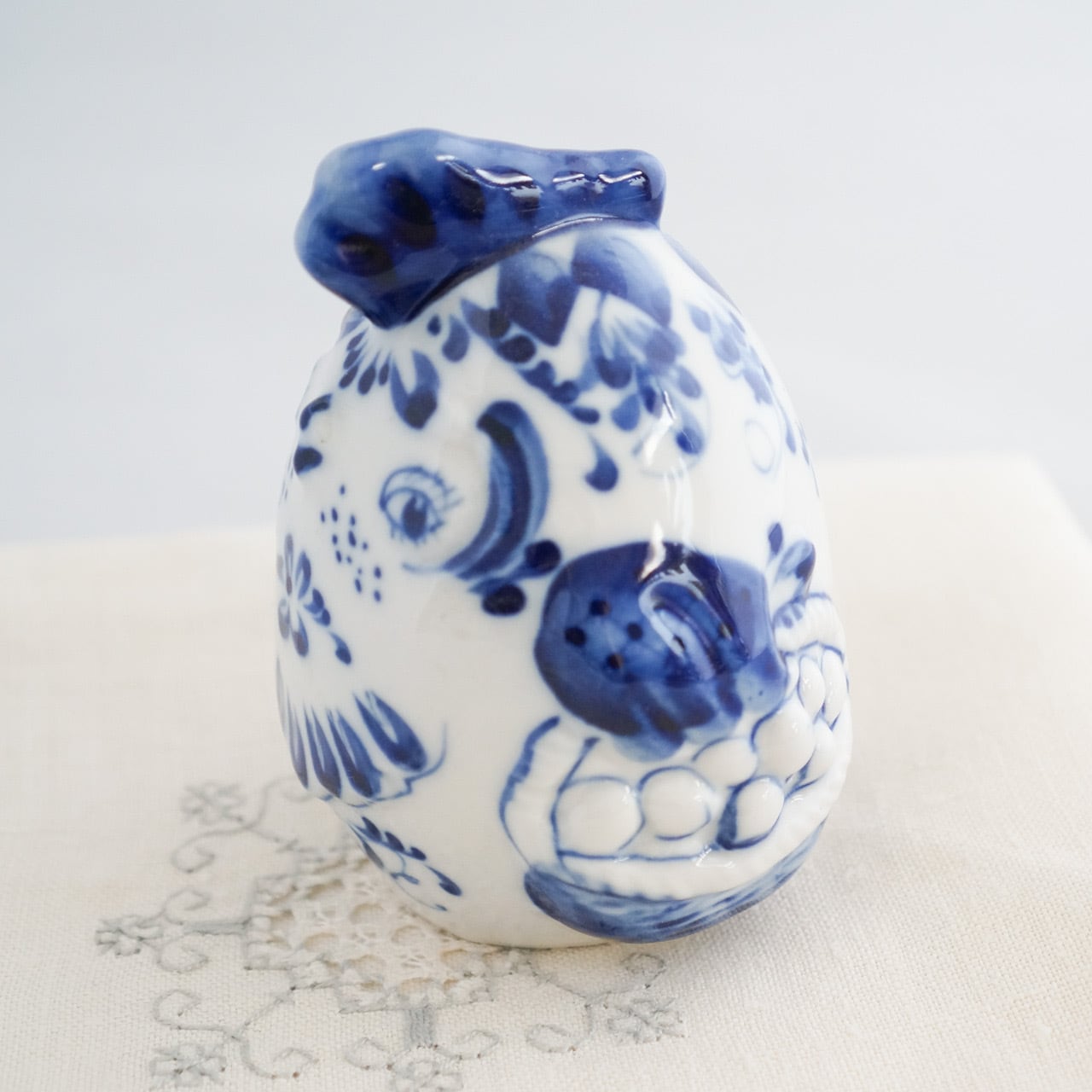 ロシアのグジェリ陶器 ニワトリの置物 2 | Anneli folkcraft