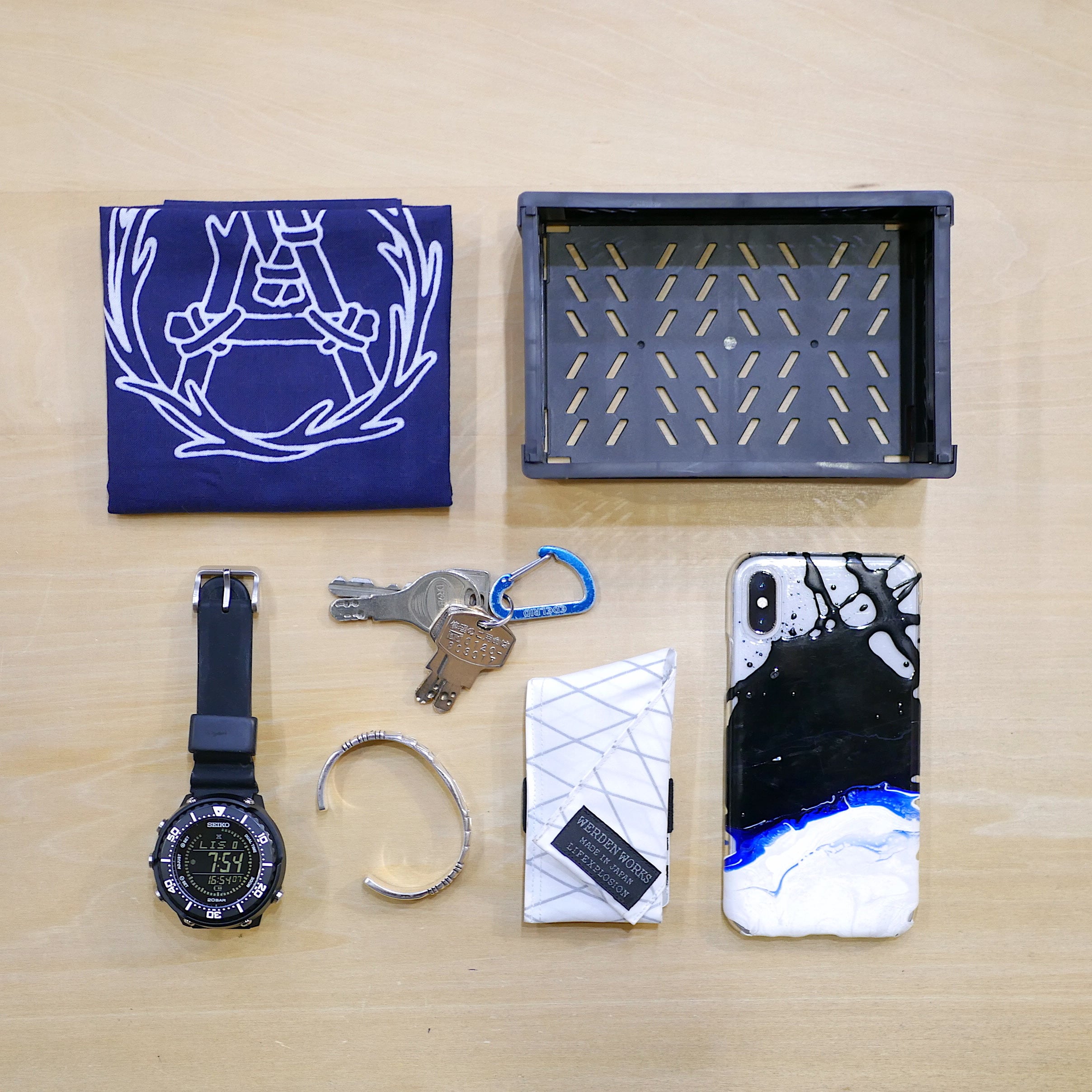 HALFTRACK PRODUCTS / NONSLEEP CUSHION 50 | st. valley house