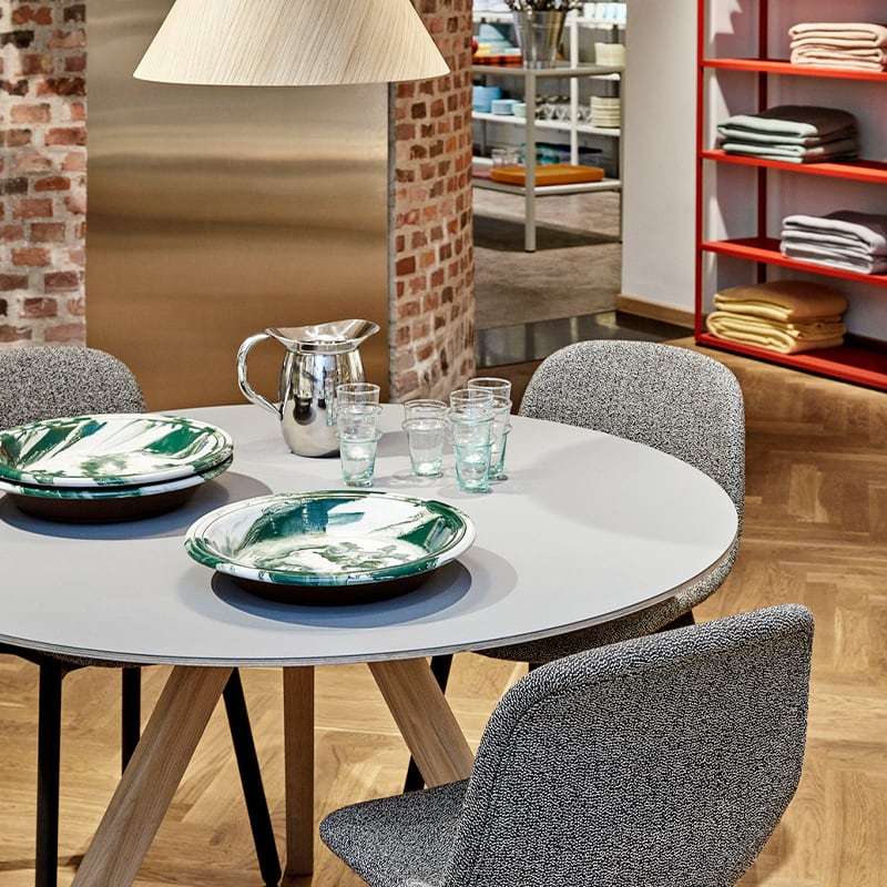 CPH 20 ROUND Φ120 x H74 Oak veneer［ HAY ］ | REAL Style online shop