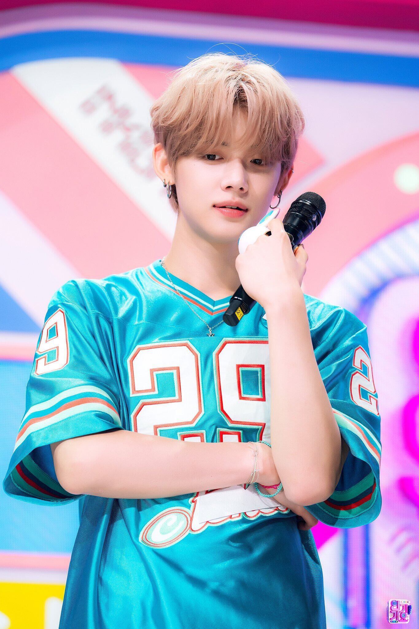 在庫少なめ！！☆TXT ヨンジュン 着用！！【TEKET】Group Tee Teal