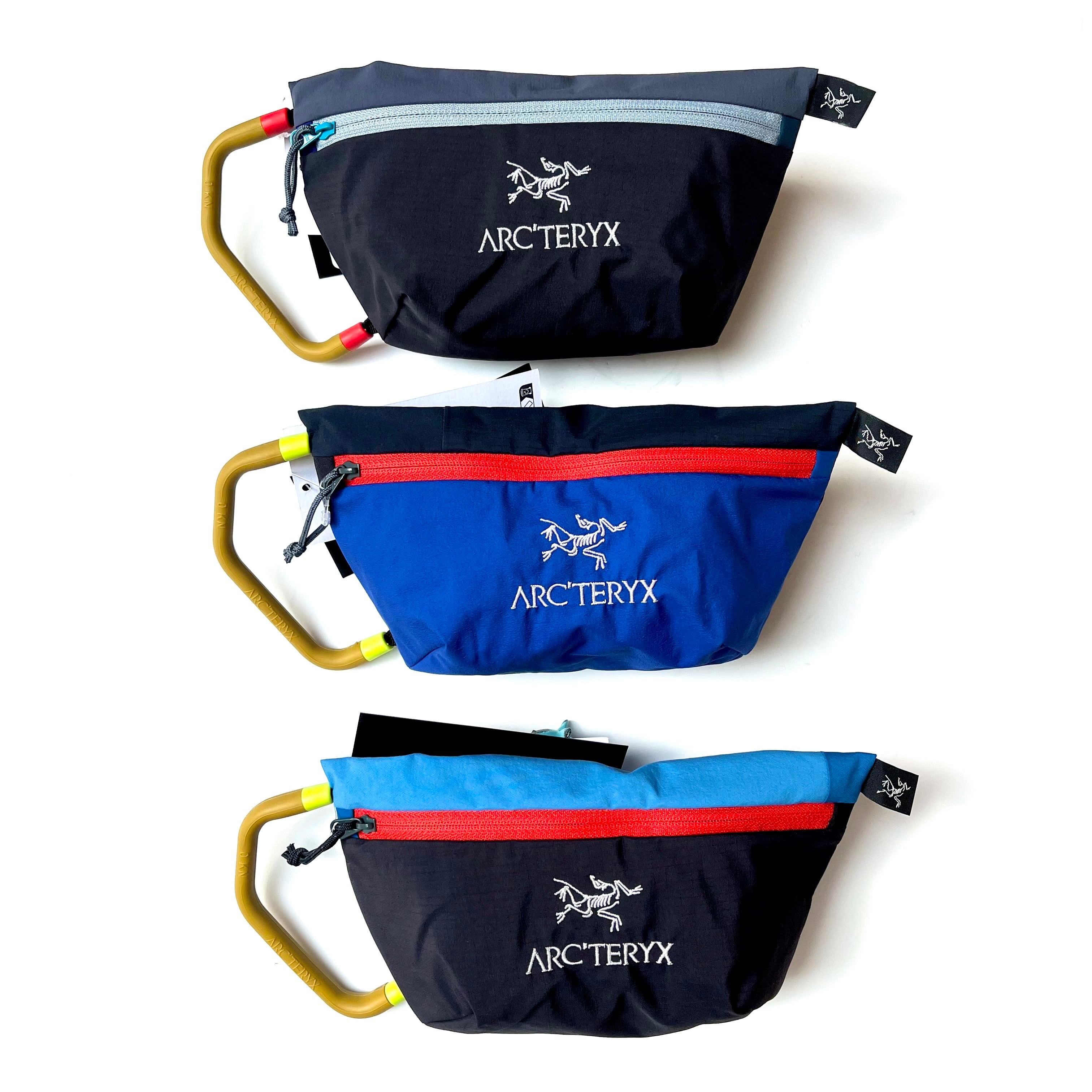 日本未発売 【ARC'TERYX】 Foley Pouch 限定（MADE IN CANADA