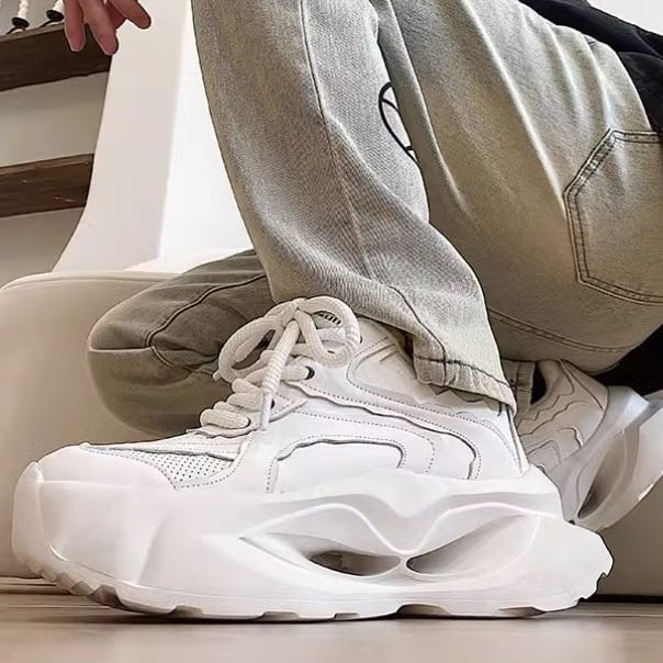 メッシュ 厚底 軽量スニーカー (25.5～27.5㎝） | Korean unisex