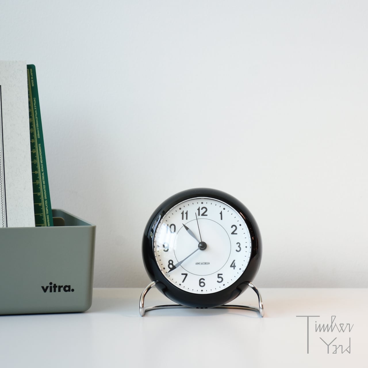 Table Clock / STATION / Black / Φ110mm / アラーム / スヌーズ / LED