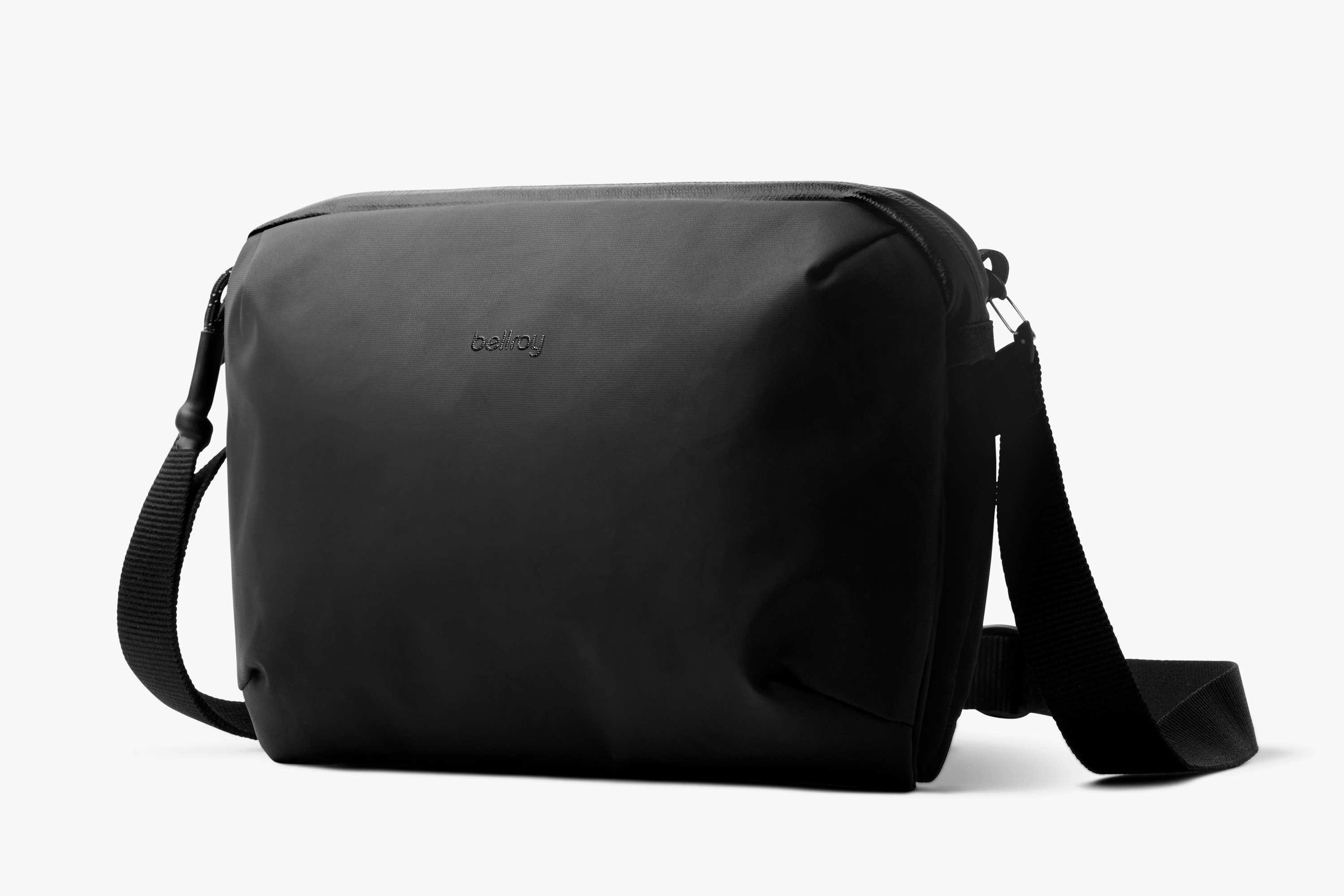 Venture Travel Crossbody | RFID保護機能搭載の旅行バッグ | ベルロイ