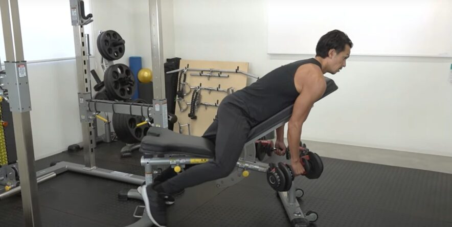 筋トレ】背中の筋肉に効くインクラインダンベルローイング | 【公式