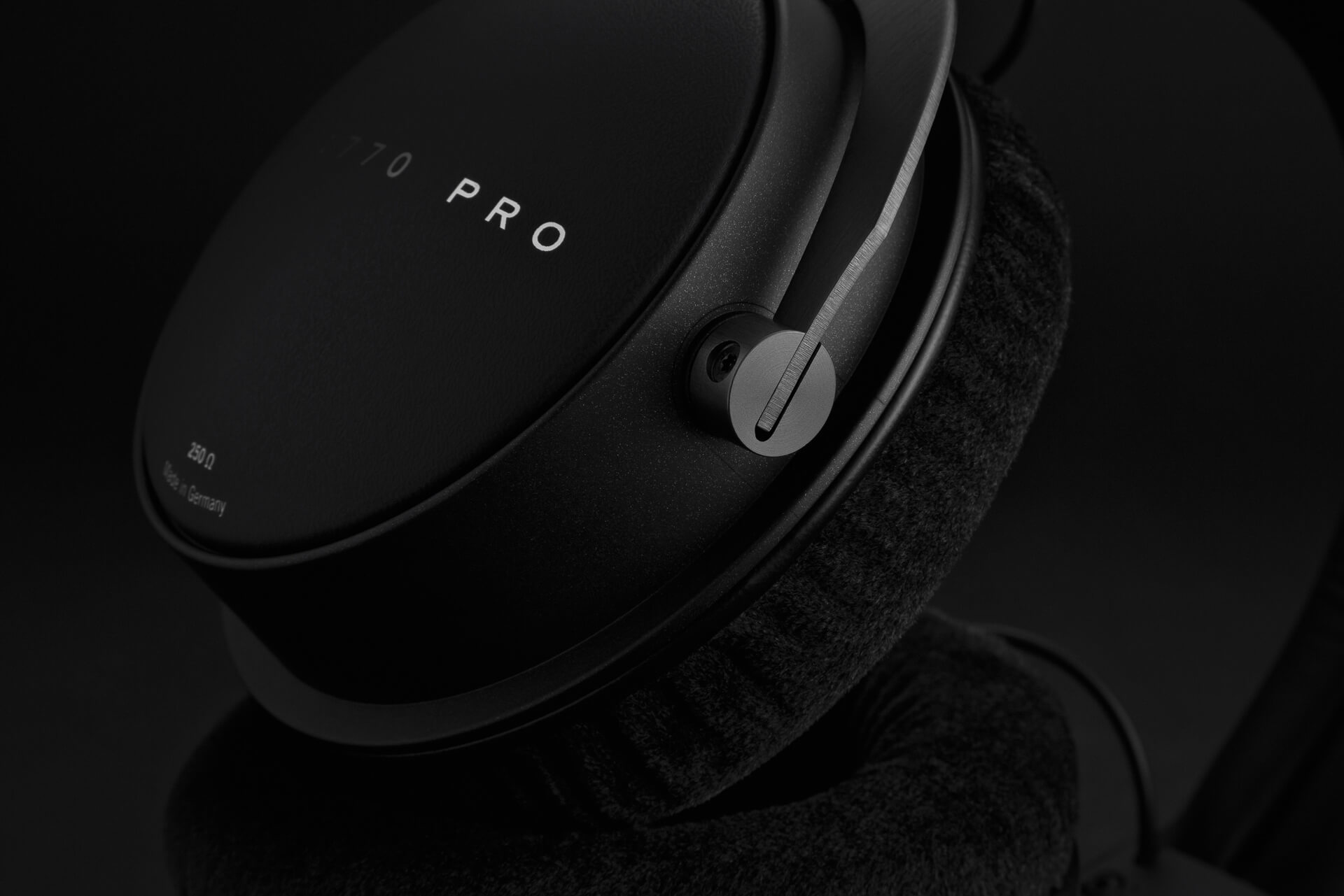 DT 1770 PRO - beyerdynamic (ベイヤーダイナミック）