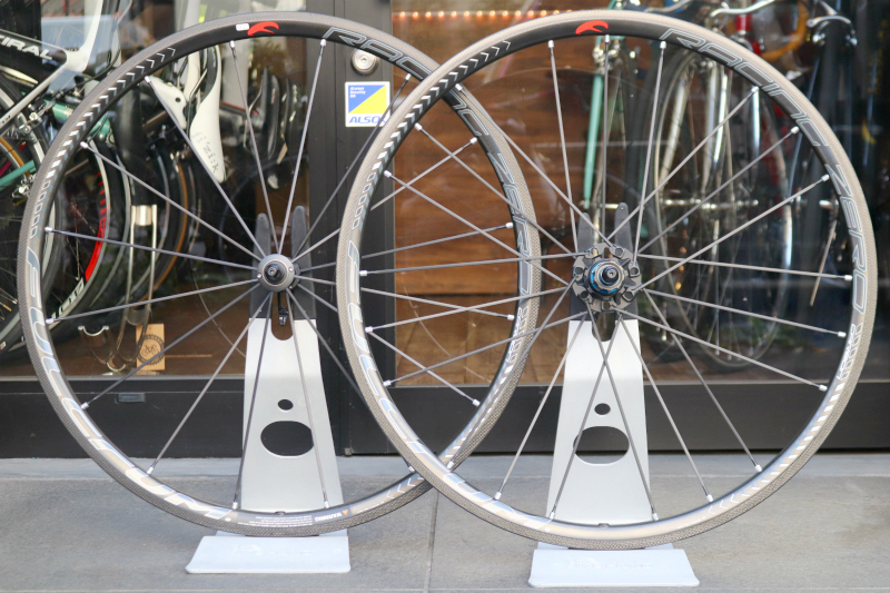 軽量1370g！フルクラム Fulcrum レーシングゼロ カーボン Racing ZERO