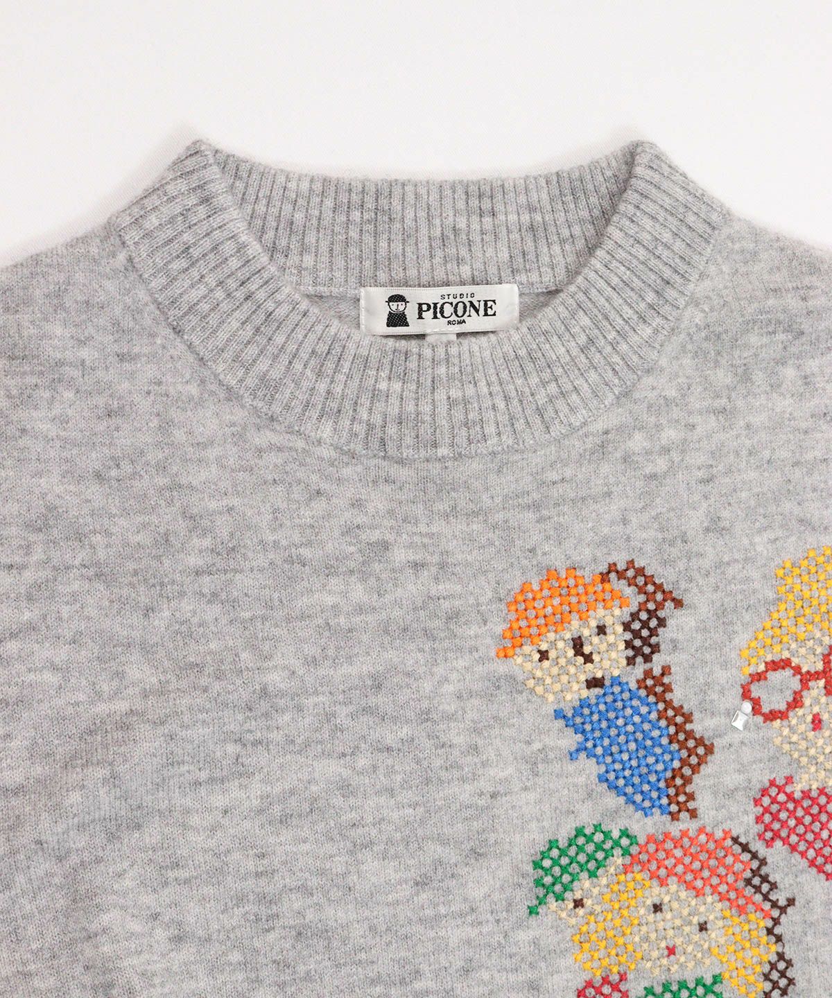 ウール100％ピクセル刺繍ニット|スタジオピッコーネ - ゴルフウェアや