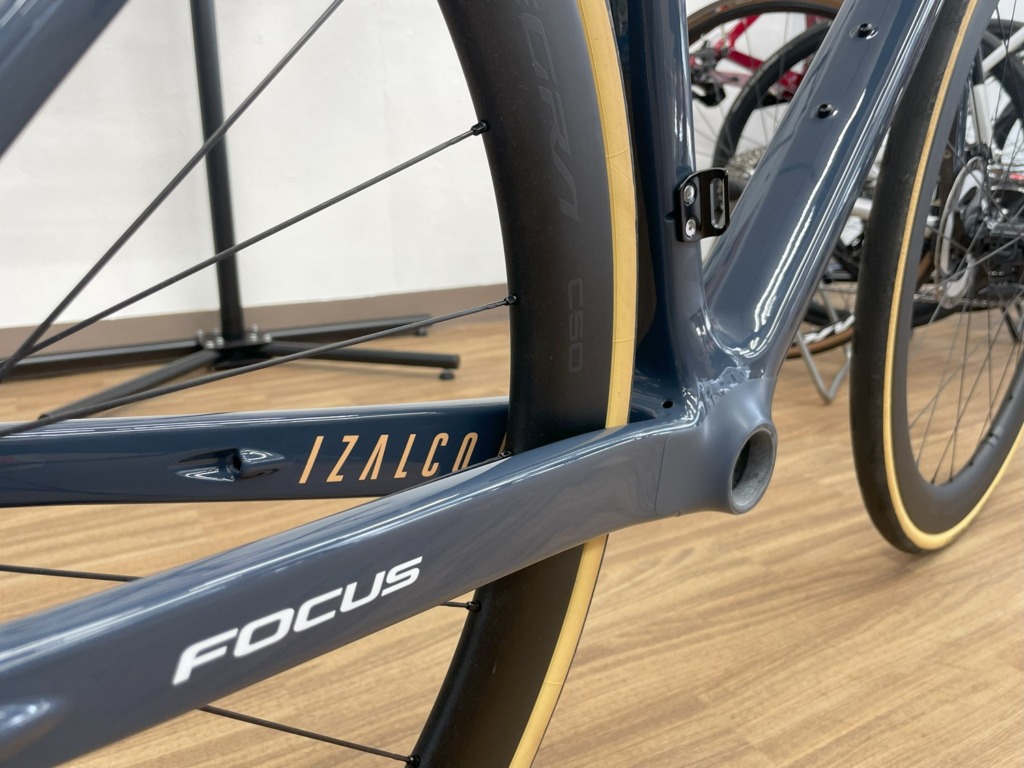 FOCUS IZALCO MAX フレームセットが入荷しました！ – スポーツサイクル