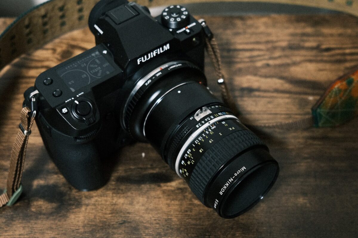 GFX × オールドレンズ。「AI Micro-Nikkor 55mm F2.8S」 | BORN SURE blog