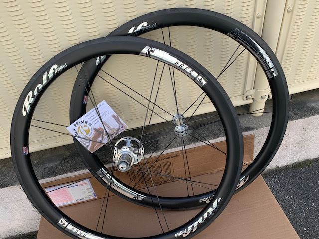 米国より安い ロルフプリマの限定Ares4 カーボンホイールが入荷しま