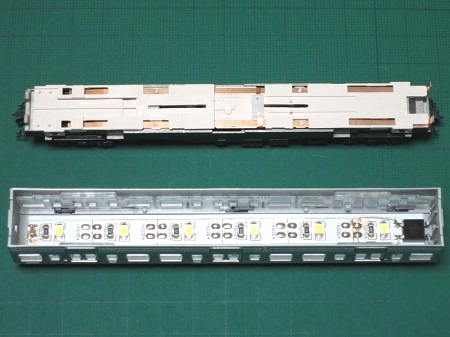 JR東日本 211系3000番台 長野色 室内灯取付け - Neko Transport Museum