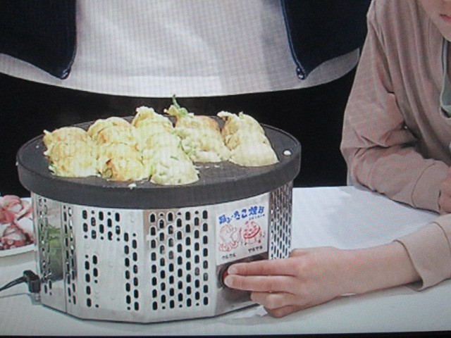 踊るたこ焼き器】ブランケネーゼ株式会社の振動で回転させて焼き上げる