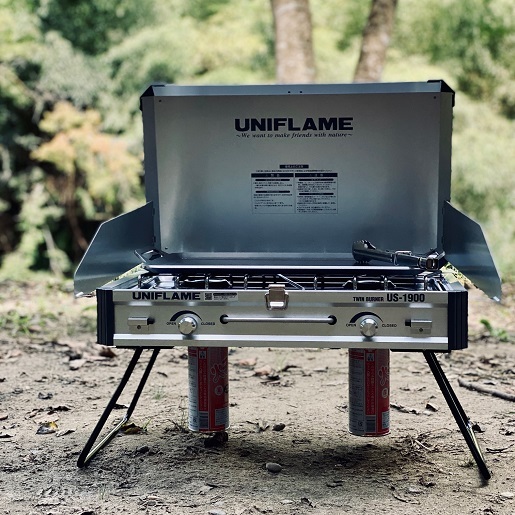 ユニフレームのツインバーナーUS-1900にシンデレラフィットするグリル