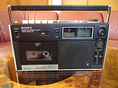 ソニー FM/AM ラジオ・カセットコーダー CF-1900 (pro1900) 1973年頃