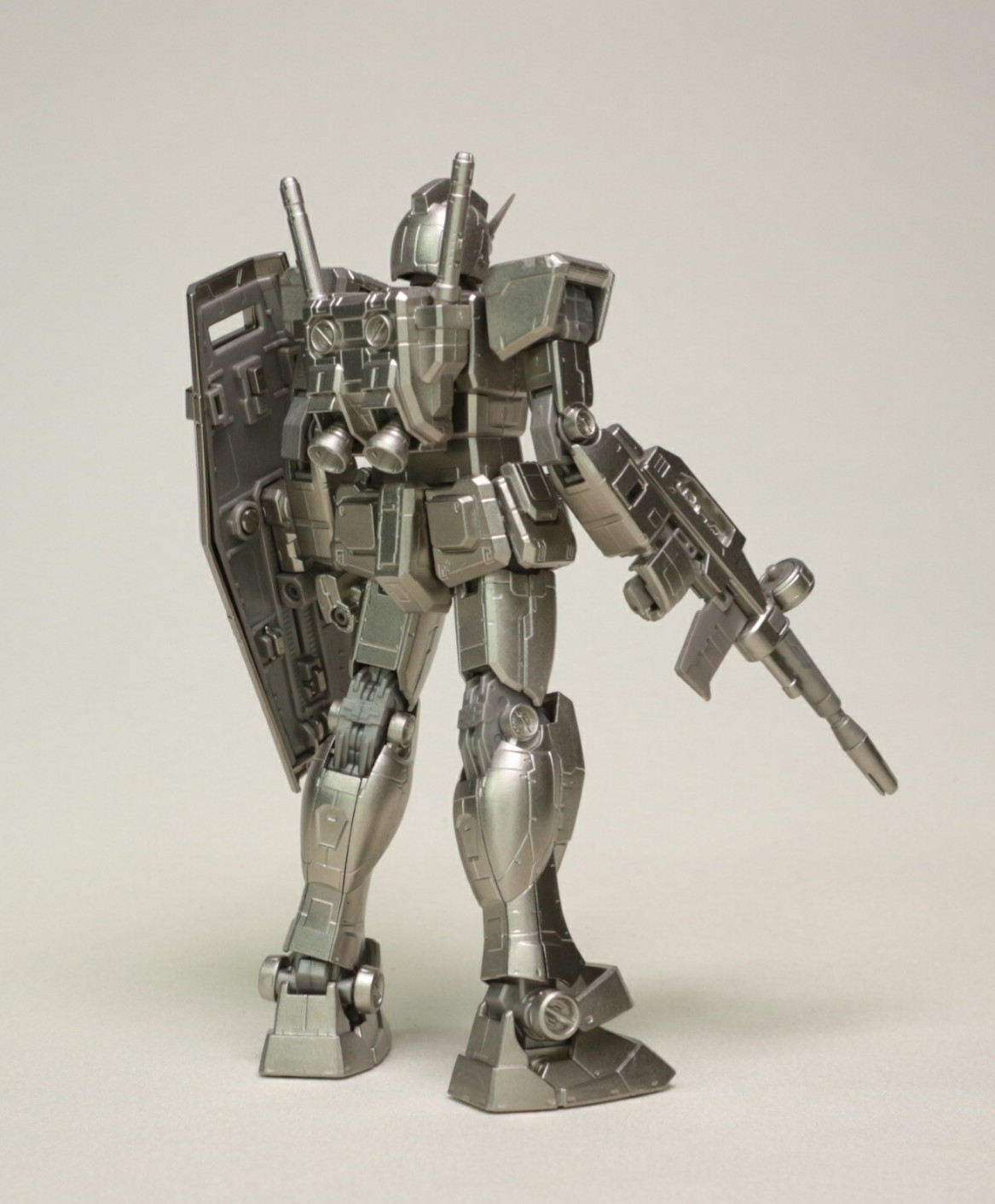ガンダリウム合金モデル 1/144 RX-78-2ガンダムのご紹介！ - 先人に