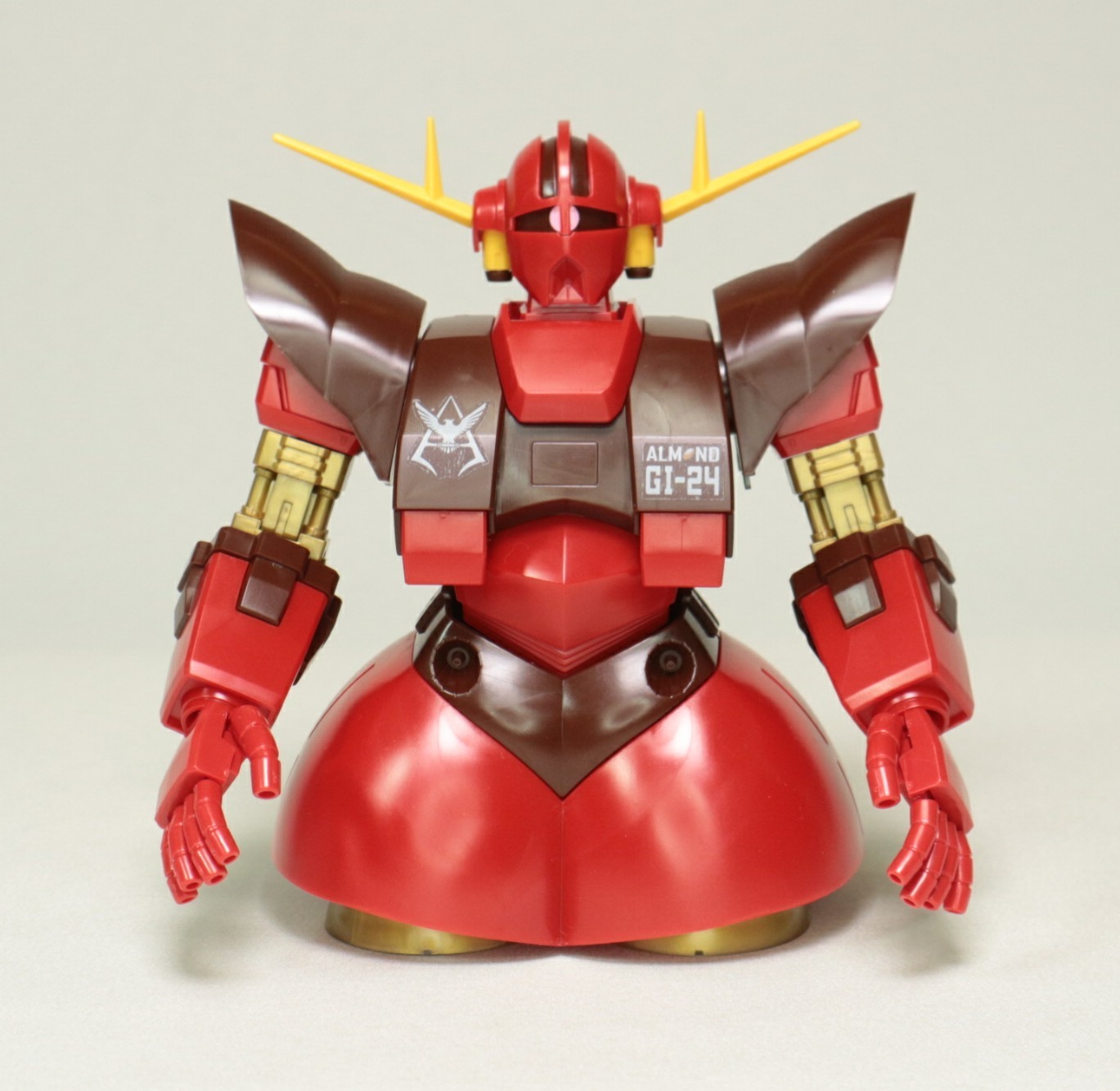 HGUC 1/144 MSN-02 ジオング 明治アーモンドチョコレートVer.のご紹介