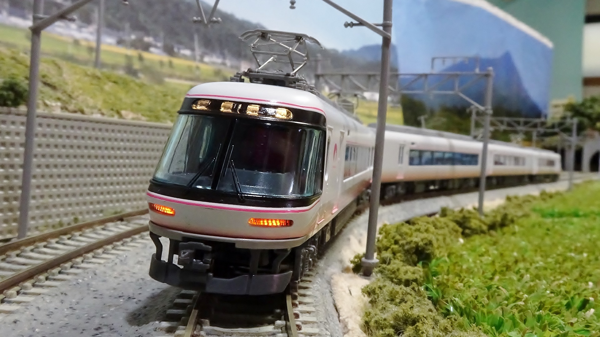 新車入線】マイクロエース 近鉄26000系さくらライナー ポポンデッタ製