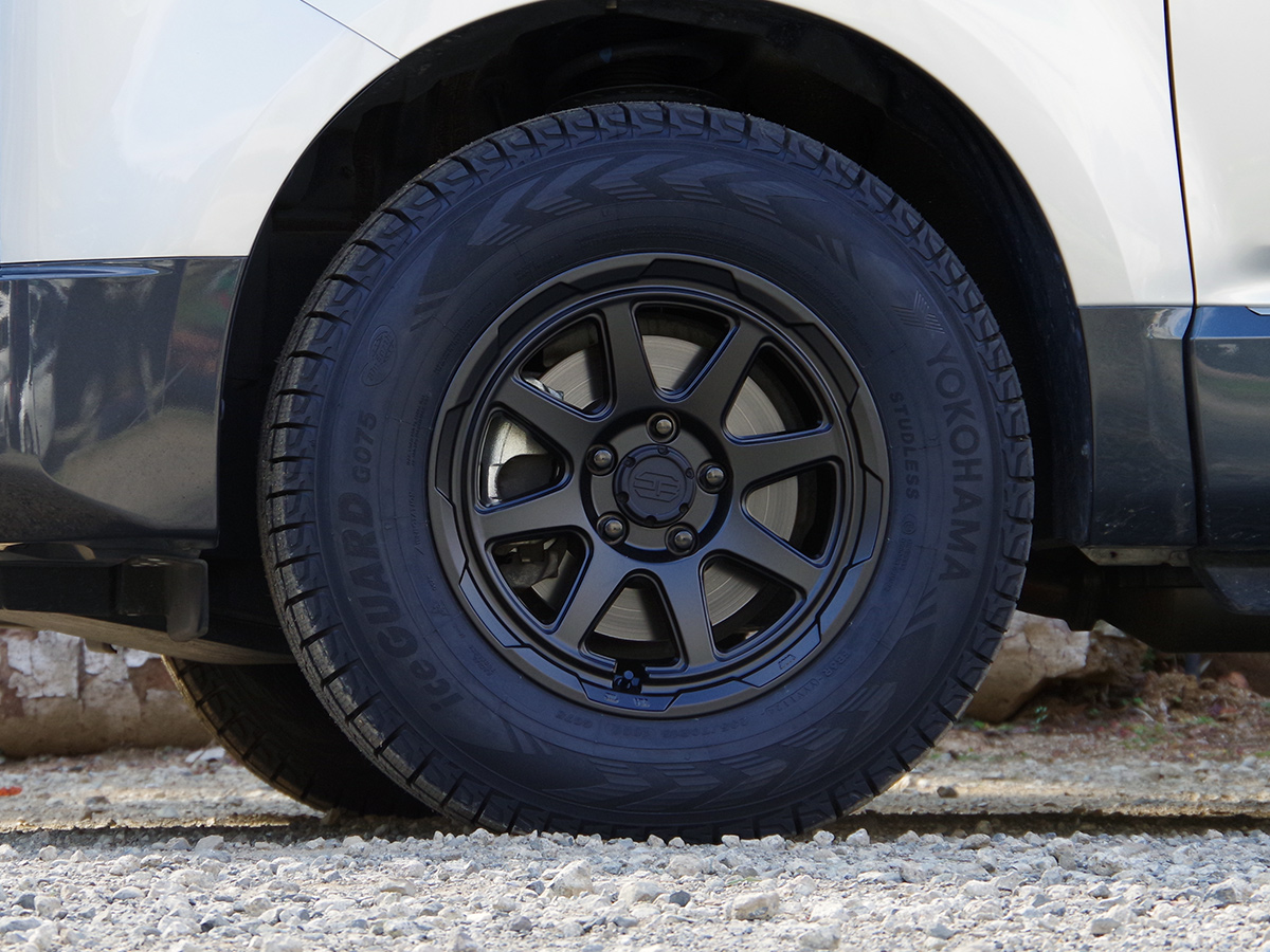 デリカD5冬支度 スタットベルクにG075 | ごぶやまパート2 タイヤと