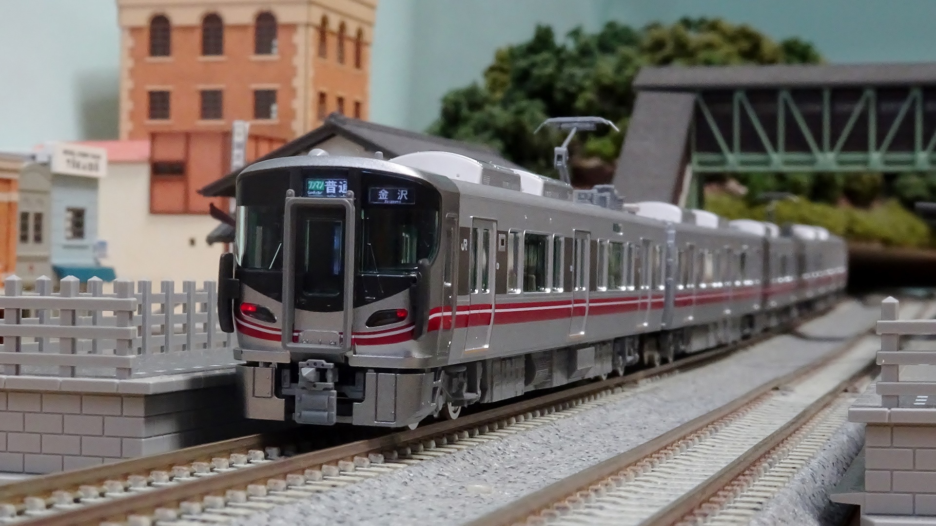 新車入線】JR 521-100系 七尾線 - ビスタ模型鉄道（エヌゲージ日記）