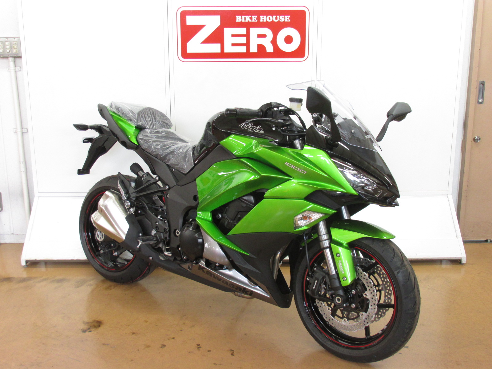 Ninja1000 キャンディライムグリーン – ZEROG ─ ゼログ ─