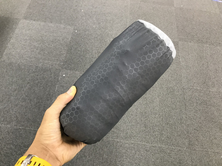 好日山荘 横浜西口店 : ダウン入りの冬用マット EXPED / DOWNMAT