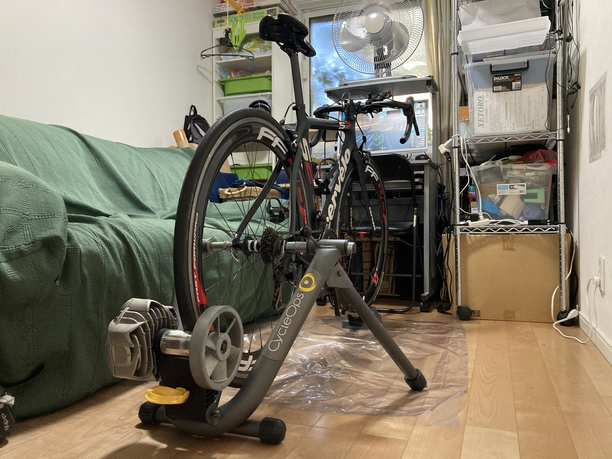 ThinkRider A1: 3万円の激安ダイレクトドライブ式トレーナー ] 固定