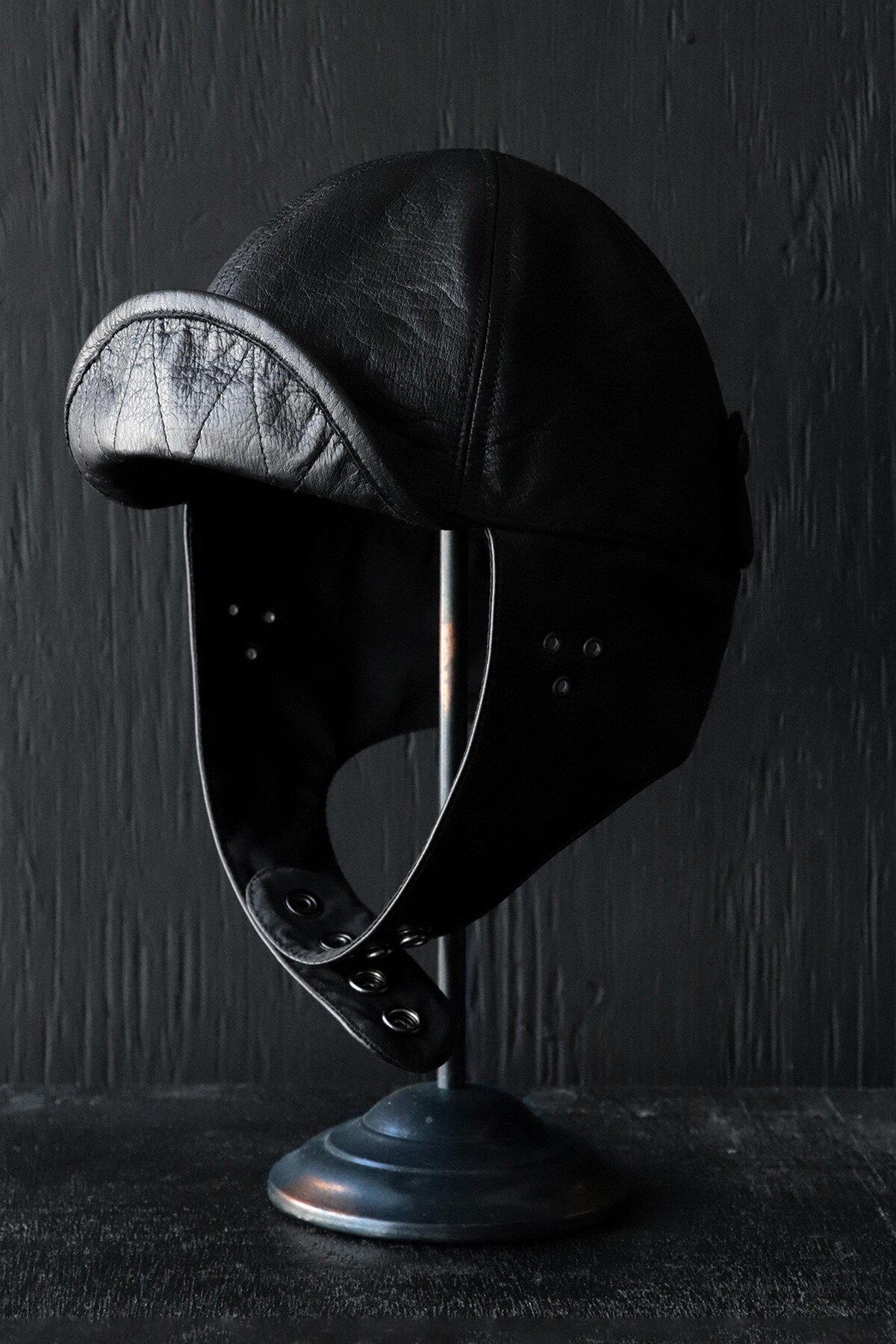 Leather Aviator Cap / Mud Black - BSFC-23901 | Collection - BLACK SIGN