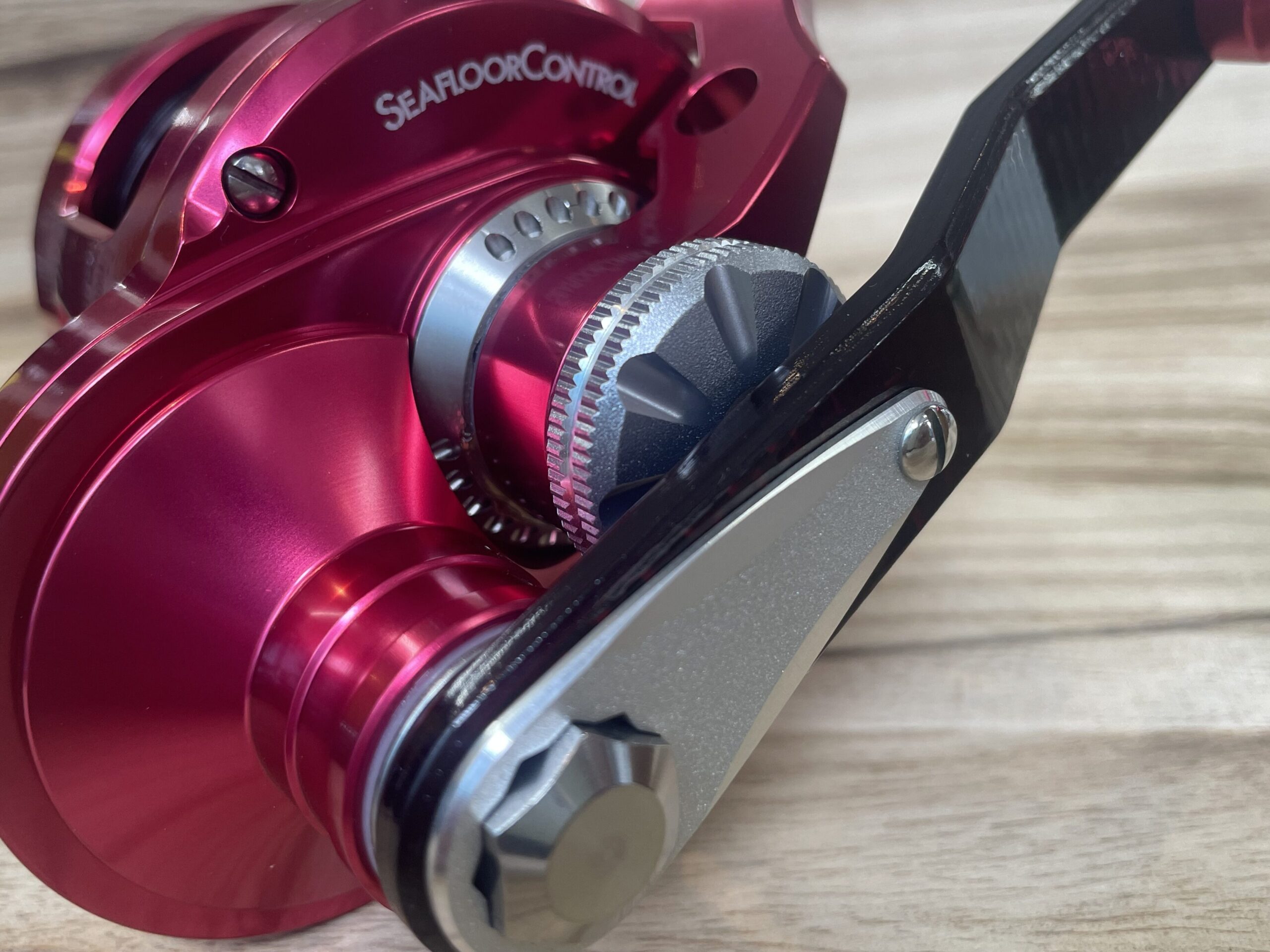 SEAFLOOR CONTROL】”LIMITED SEIQZ l リミテッド シーク”真紅に輝く最