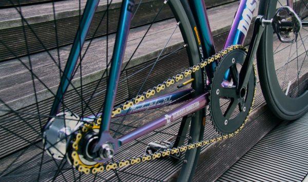 IZUMI - V SUPER TOUGHNESS | ブローチャーズ - BROTURES ONLINE STORE