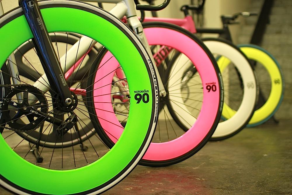 カラフルな自転車にしてみませんか？ | ブローチャーズ - BROTURES