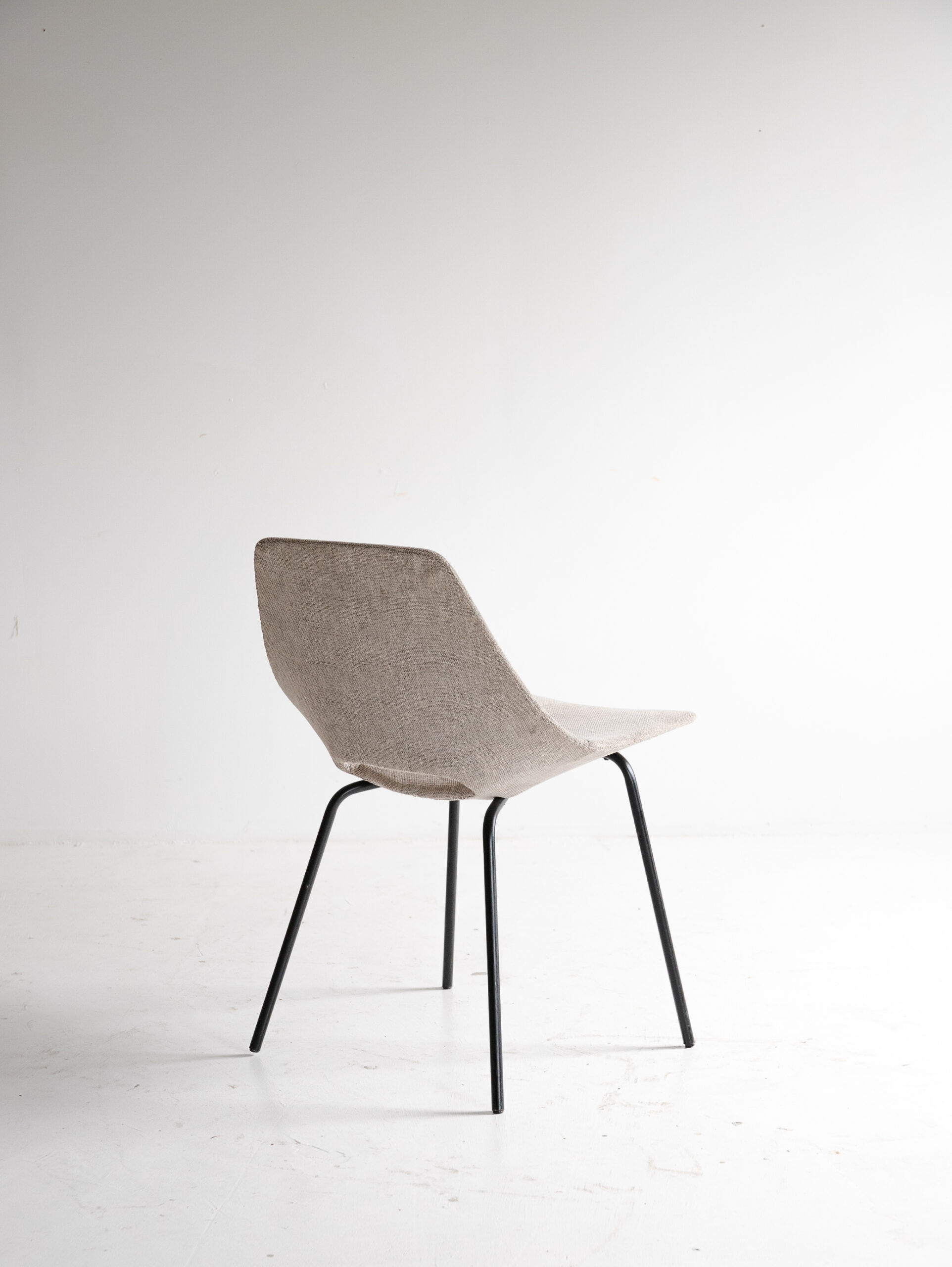 Tonneau Chair by Pierre Guariche for Steiner - COLLETION - BROOD