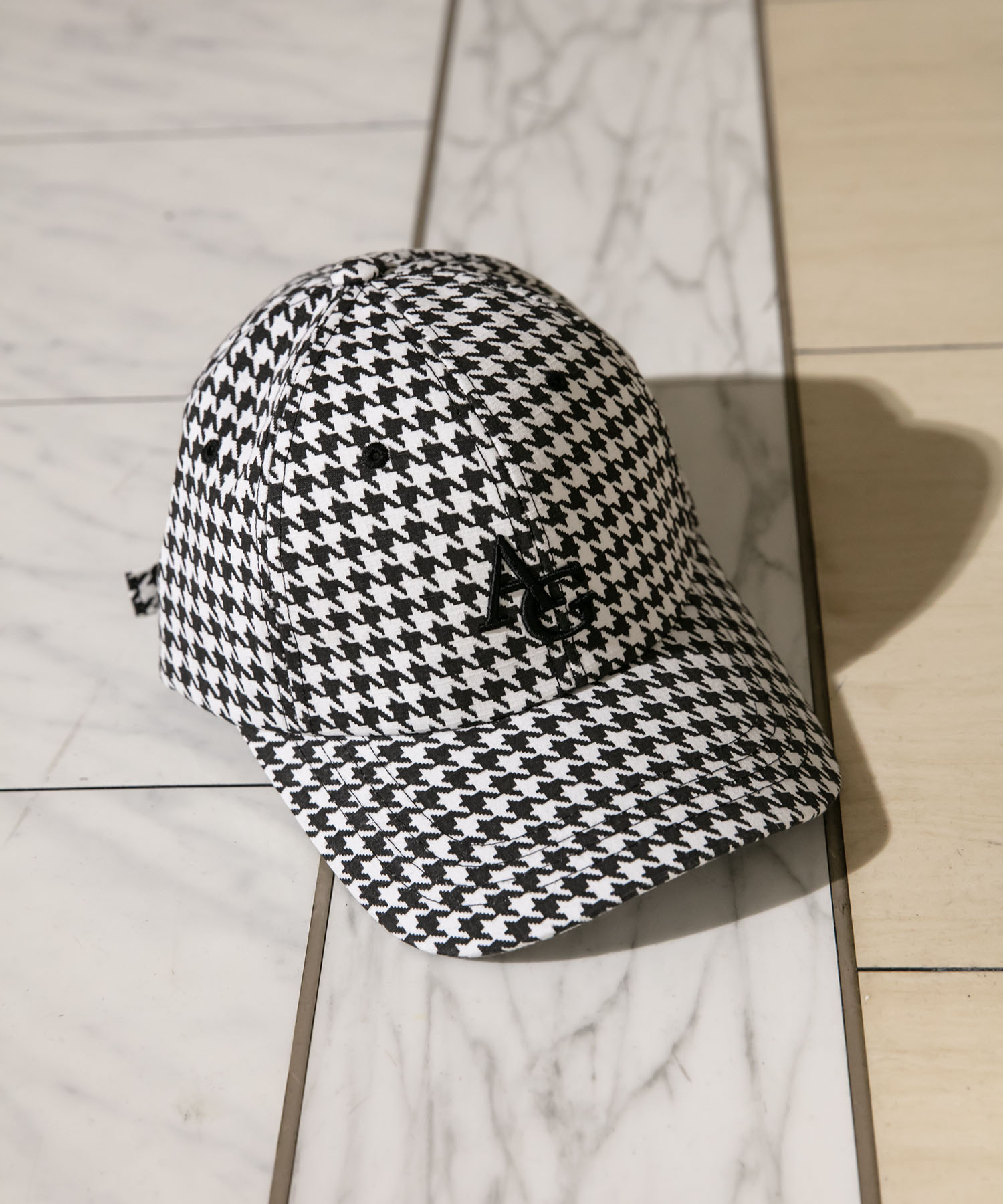 UNISEX 千鳥ロゴキャップ – BUNNY APARTMENT
